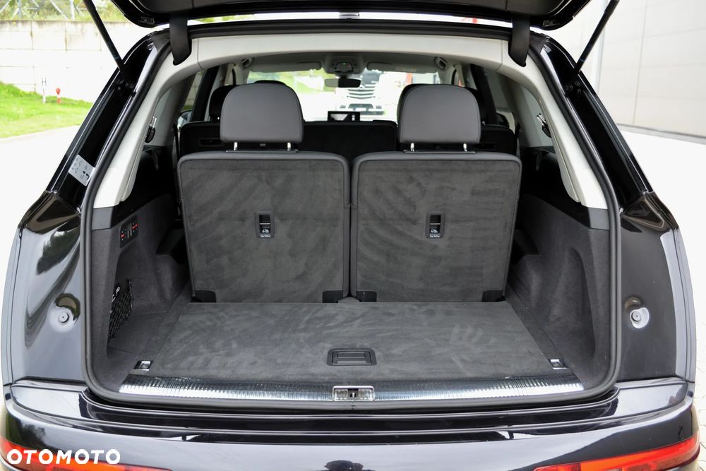 Audi Q7 50 TDI Quattro Tiptronic - 32