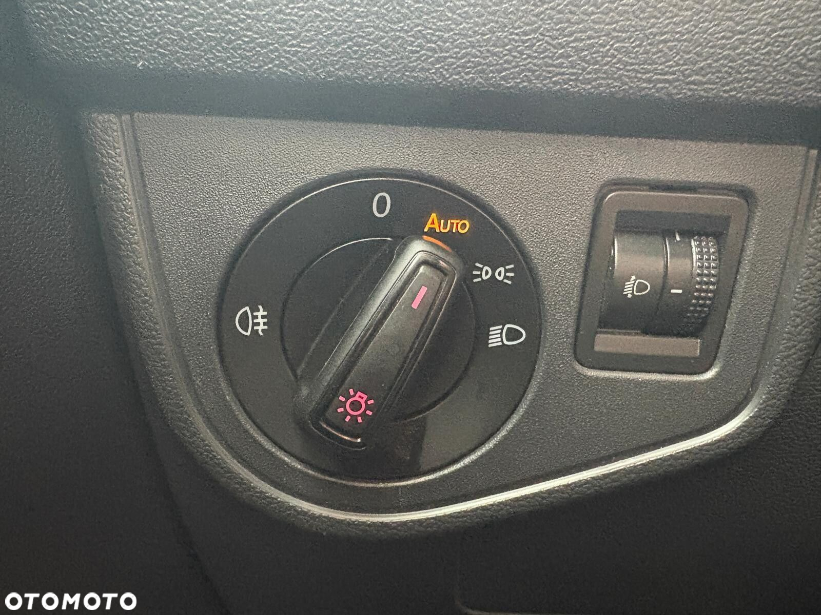 Volkswagen Polo - 23