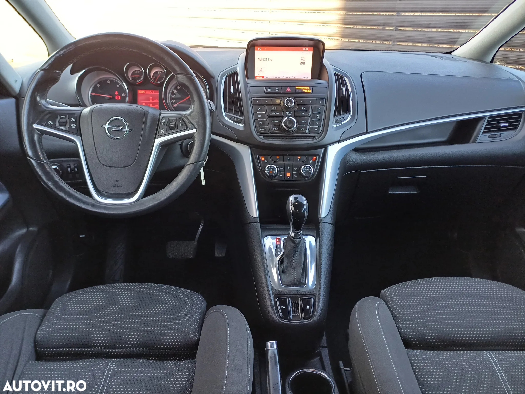 Opel Zafira 2.0 D (CDTI) Automatik Business Edition - 8