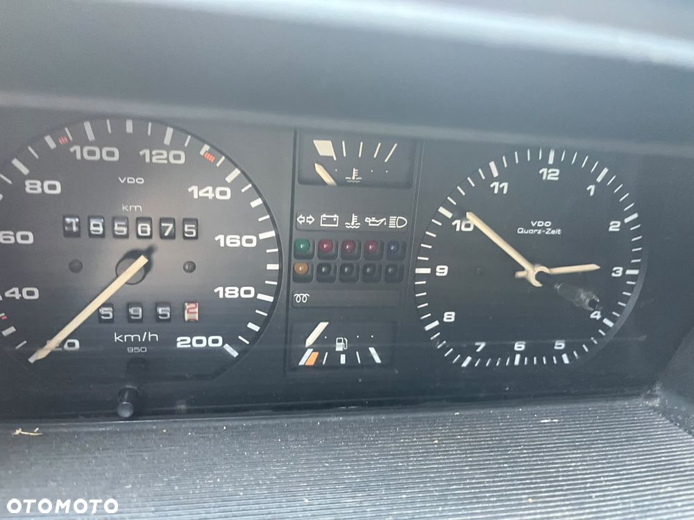Volkswagen Golf - 6