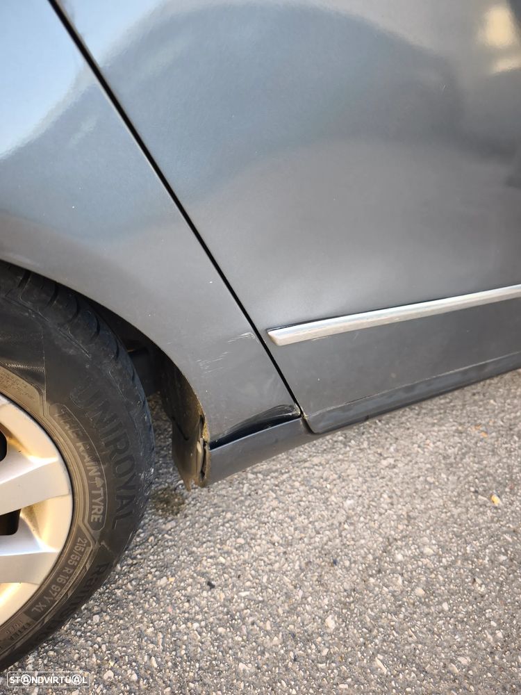 VW Passat Variant 2.0 TDi Confortline - 19