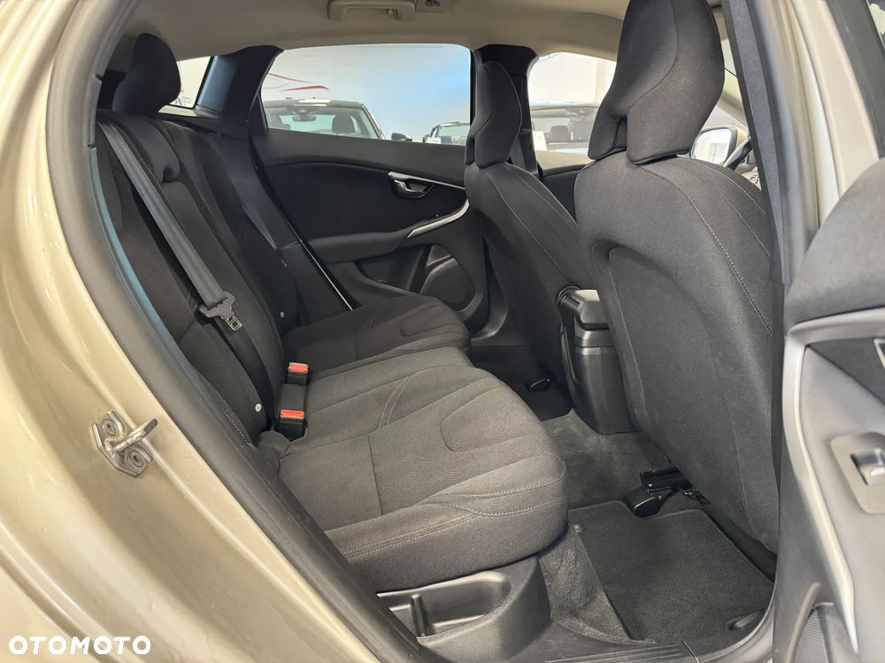 Volvo V40 T3 Drive-E Kinetic - 8