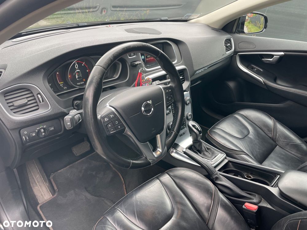 Volvo V40 D3 Drive-E Ocean Race - 12