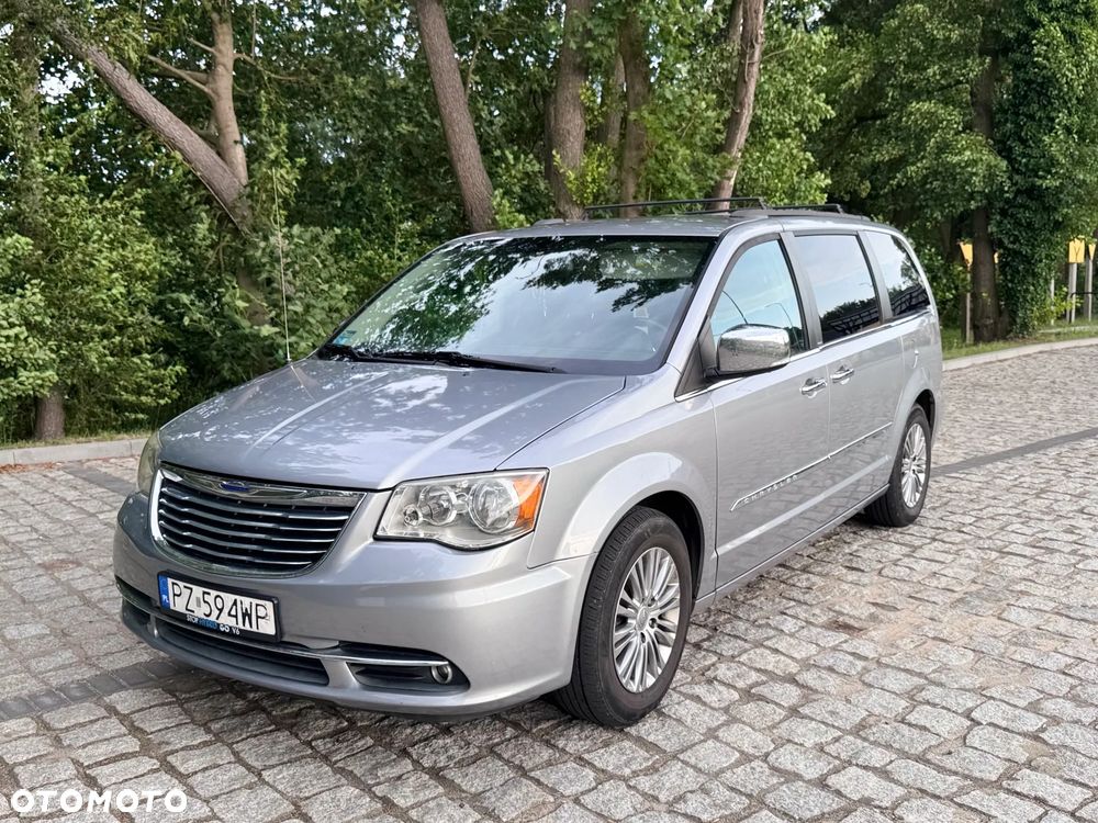 Chrysler Town & Country 3.6 Touring - 1