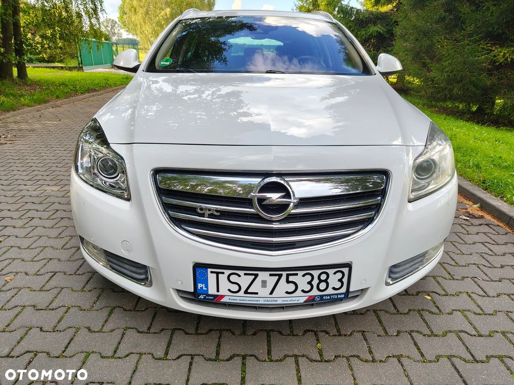 Opel Insignia 2.0 T SportsTourer 4x4 ecoFLEX Start/Stop Design Edition - 9