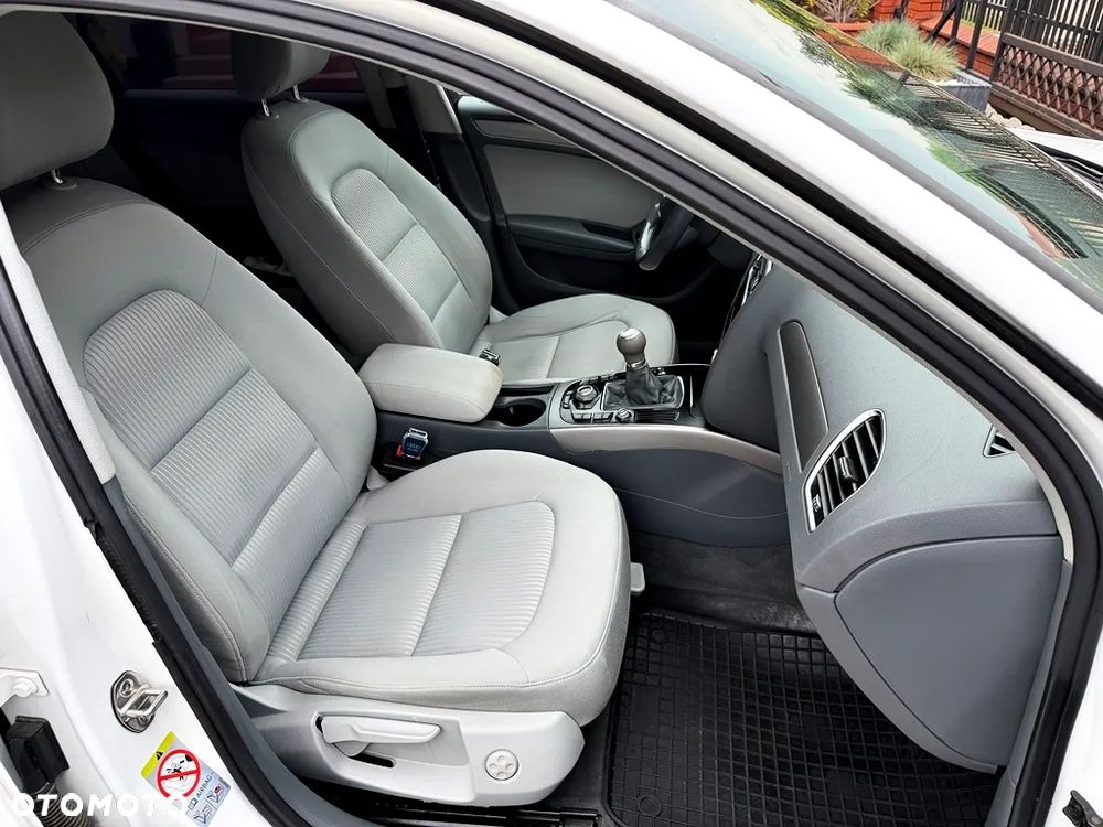 Audi A4 Avant 2.0 TDI DPF Attraction - 11