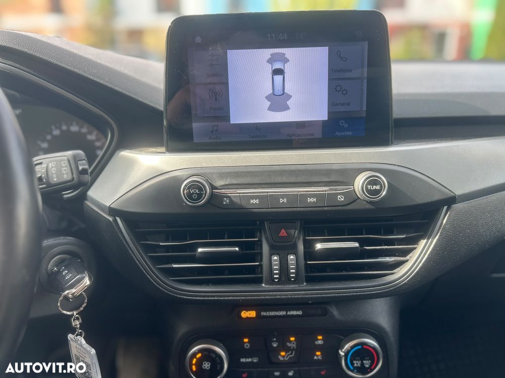 Ford Focus 1.0 EcoBoost Trend Edition - 23