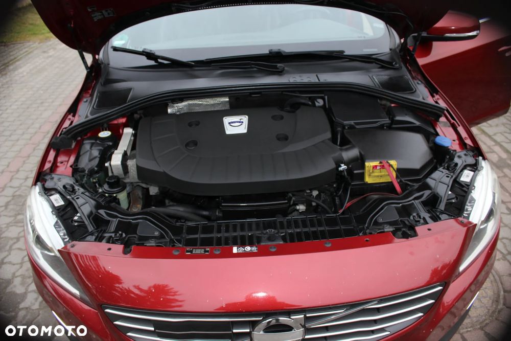 Volvo V60 D5 Geartronic Summum - 39