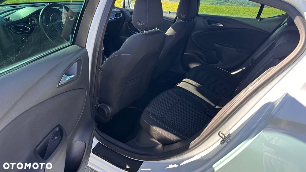 Opel Astra - 9