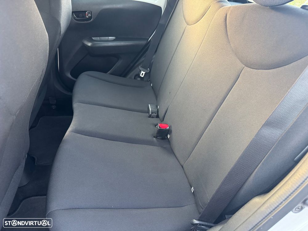 Toyota Aygo - 15