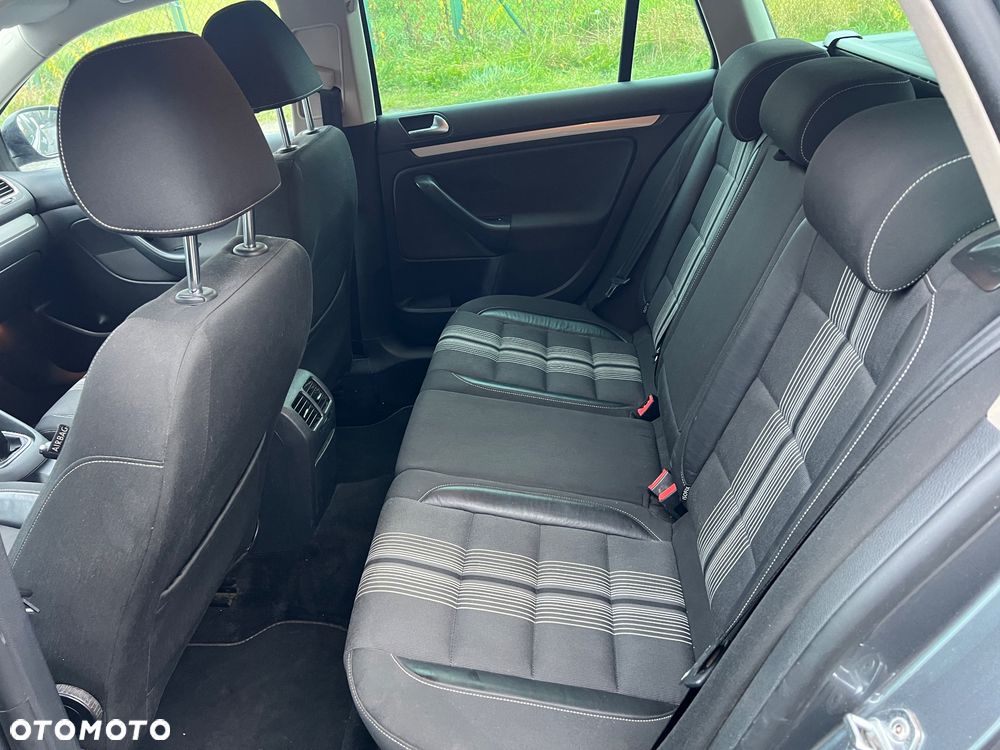 Volkswagen Golf 1.6 TDI DPF MATCH - 15