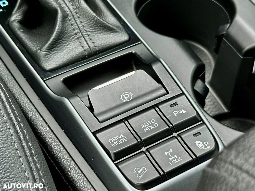 Hyundai Tucson 2.0 CRDI 4WD Automatik Style - 16