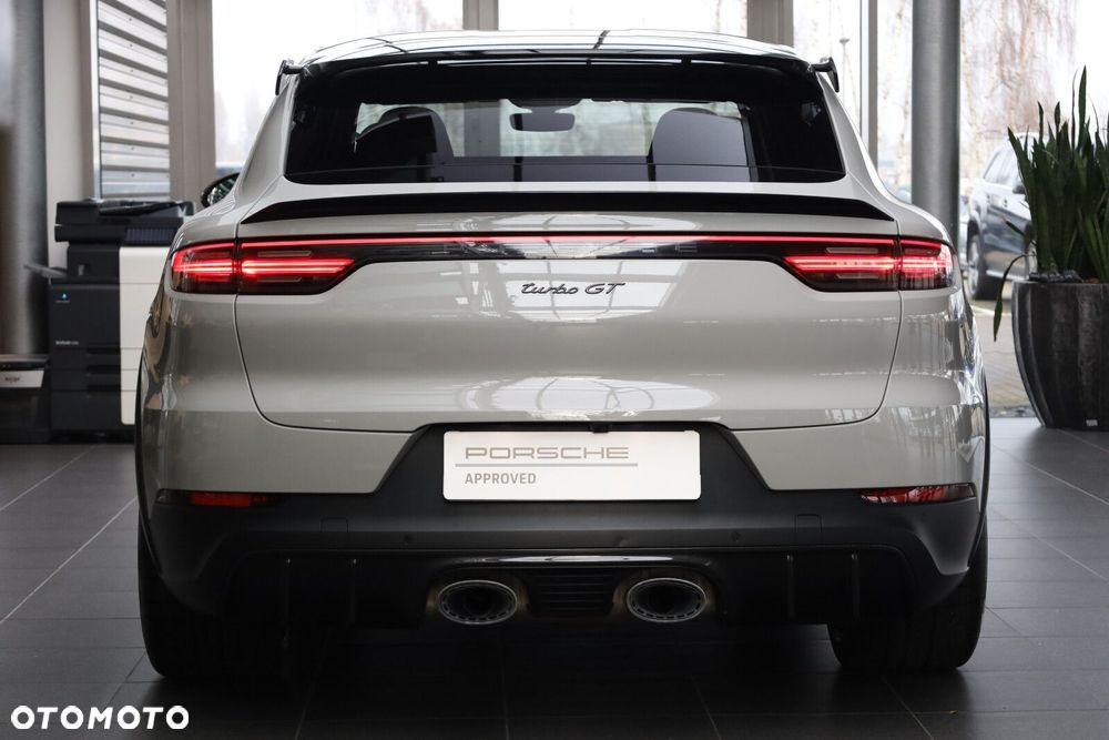 Porsche Cayenne Turbo GT - 6