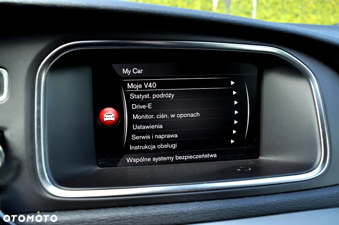 Volvo V40 D2 Drive-E Momentum - 24