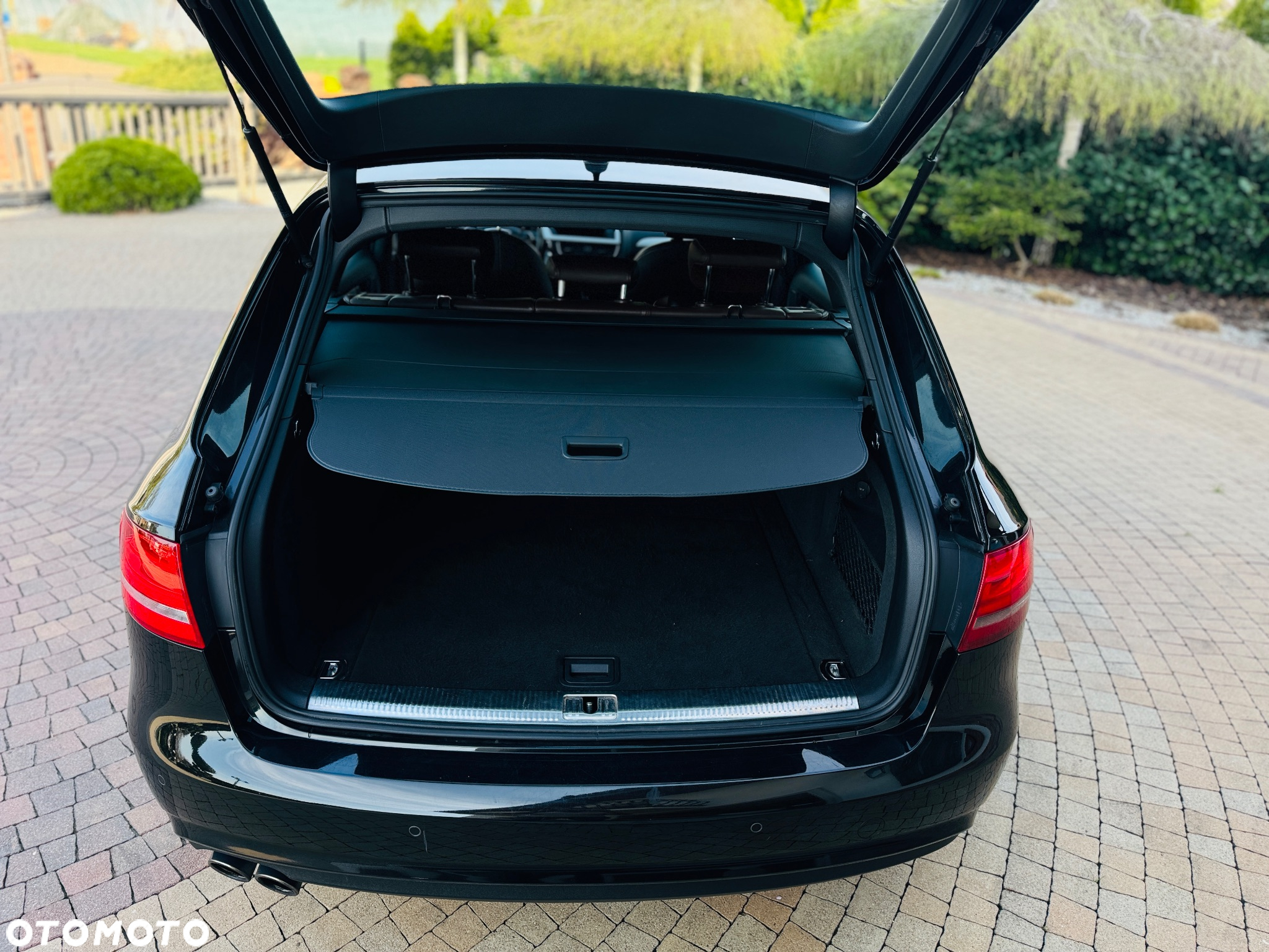Audi A4 Avant 2.0 TDI DPF multitronic S line Sportpaket - 24