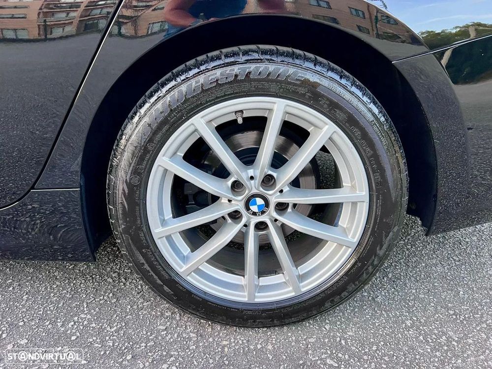 BMW 318 d Touring Line Sport - 9