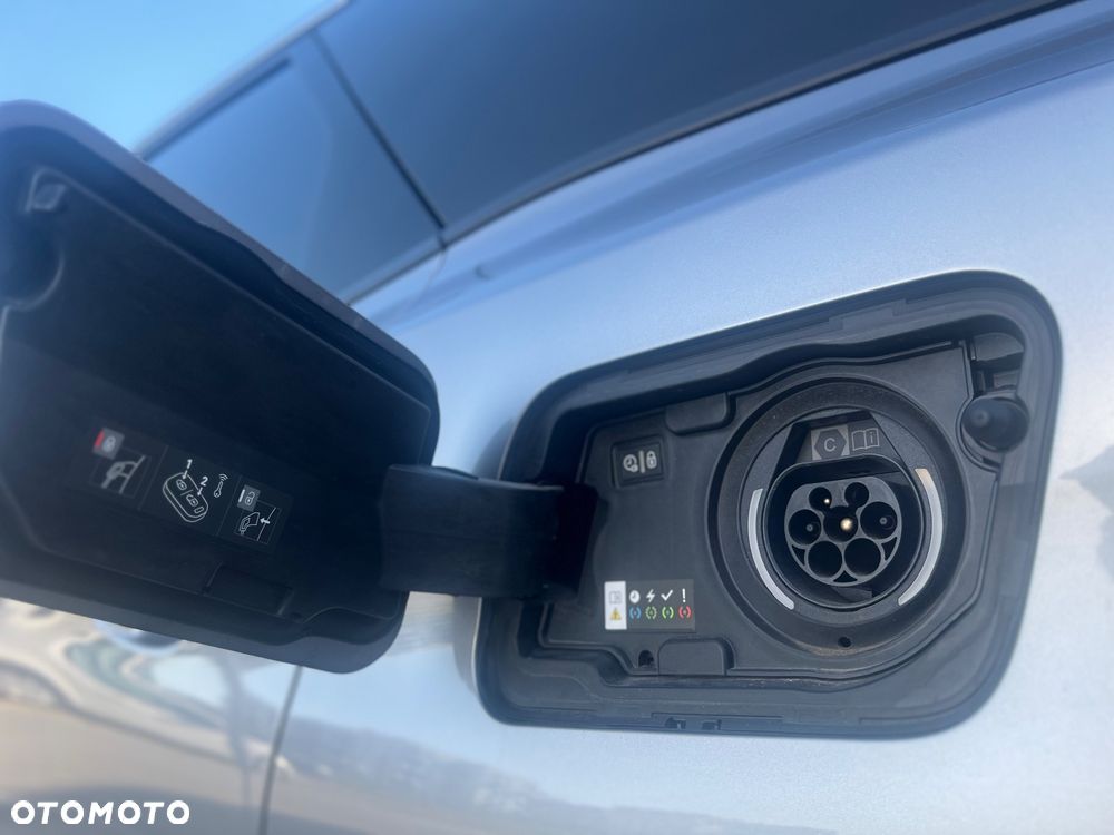 Peugeot 3008 1.6 PureTech Hybrid PHEV Allure Pack S&S EAT8 - 19