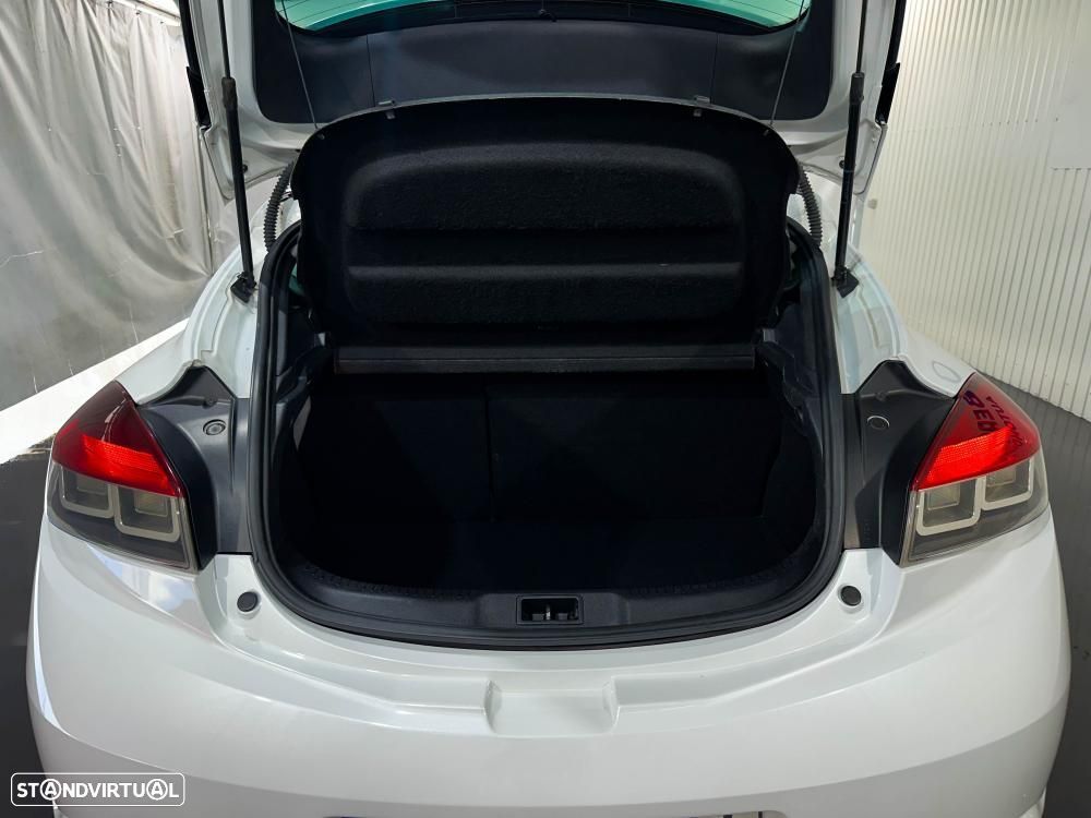 Renault Mégane Coupe 2.0 dCi Dyn. S - 56