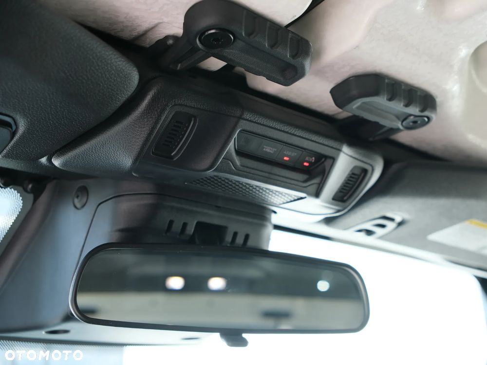 Jeep Wrangler - 25