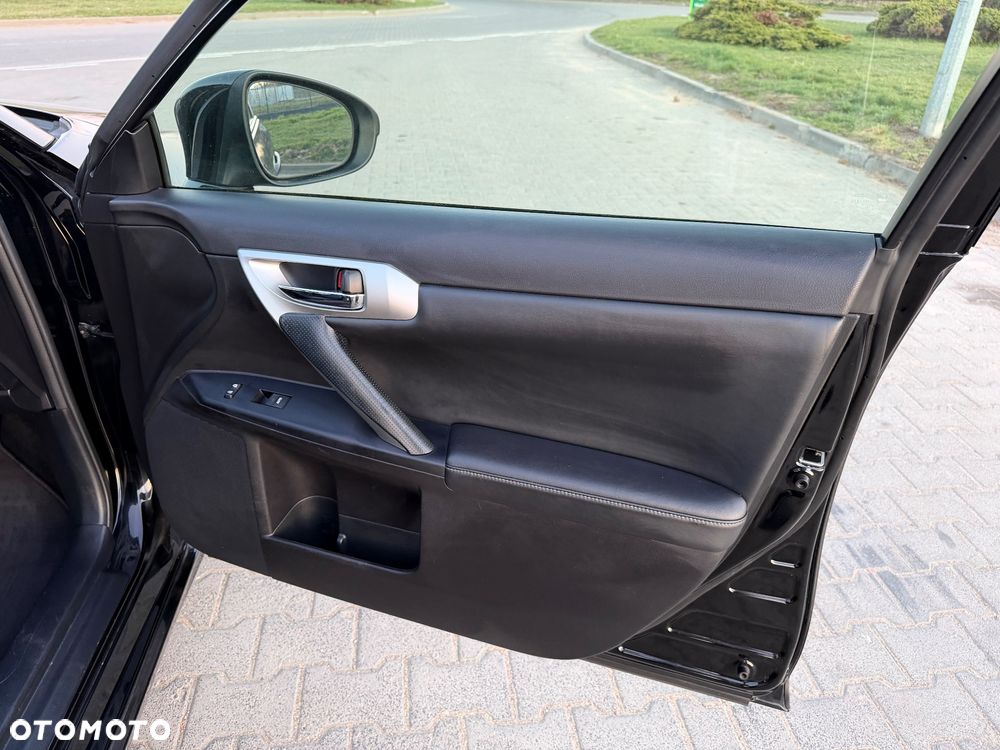 Lexus CT 200h Business - 16