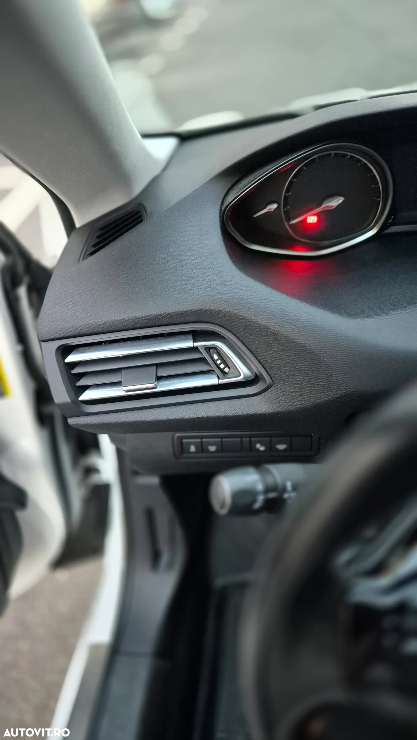Peugeot 308 2.0 HDI Allure - 27