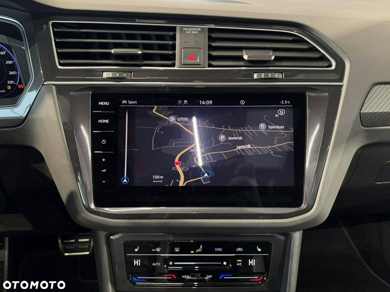 Volkswagen Tiguan - 31