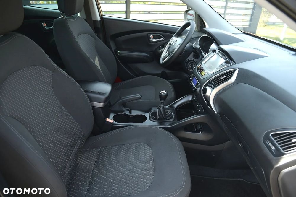 Hyundai ix35 - 23