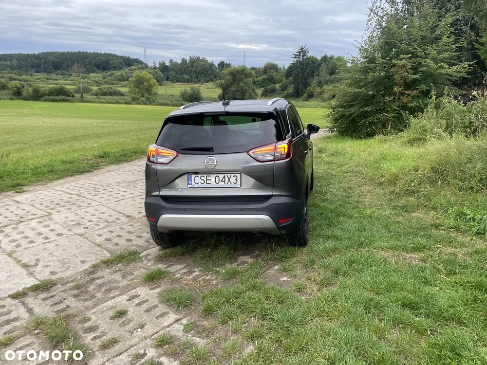 Opel Crossland X 1.2 T Design Line S&S - 9