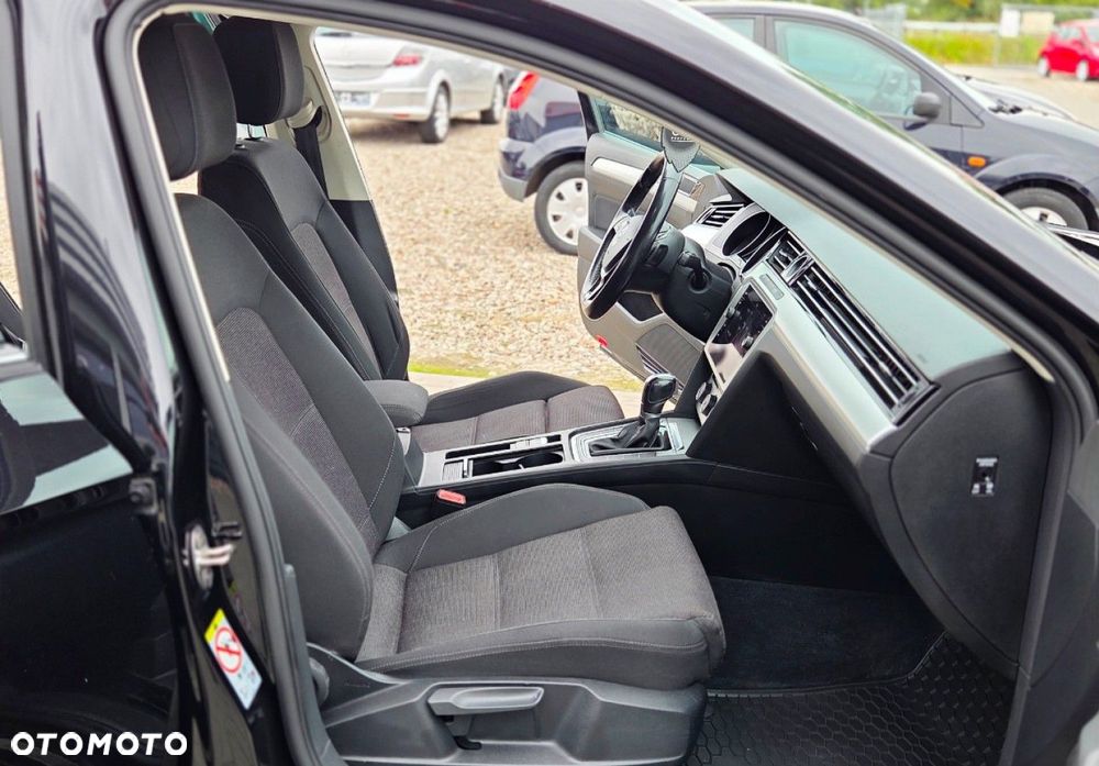 Volkswagen Passat - 27