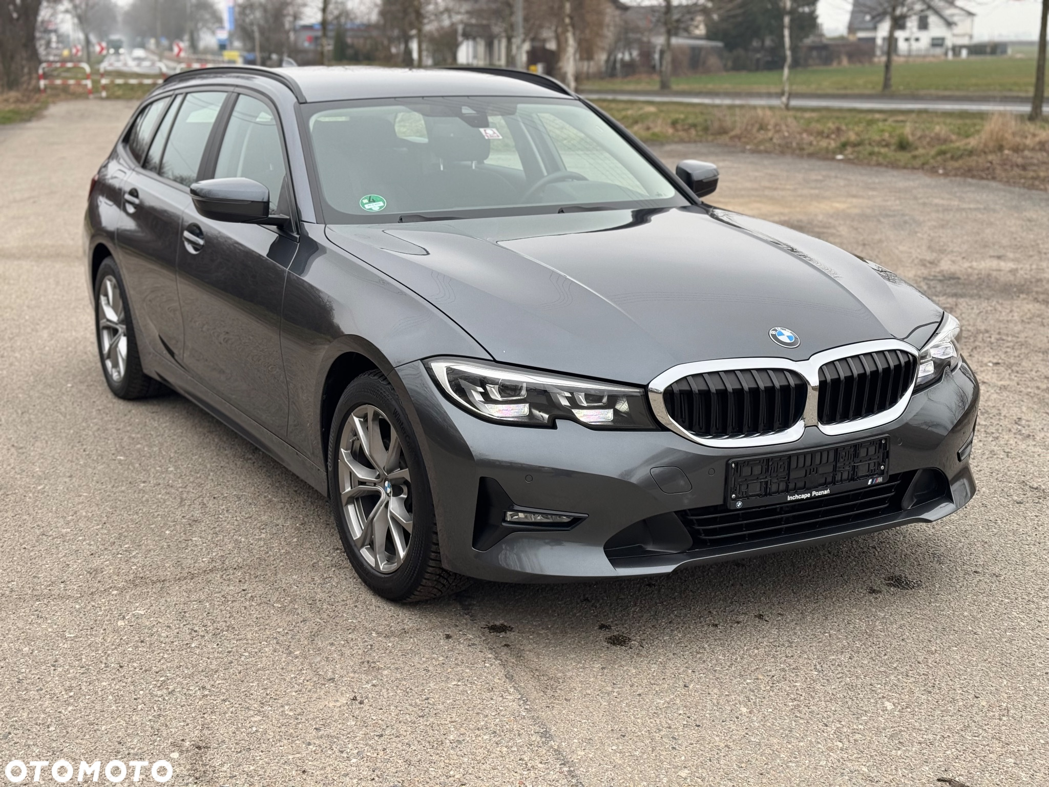 BMW Seria 3 320d Touring xDrive - 9