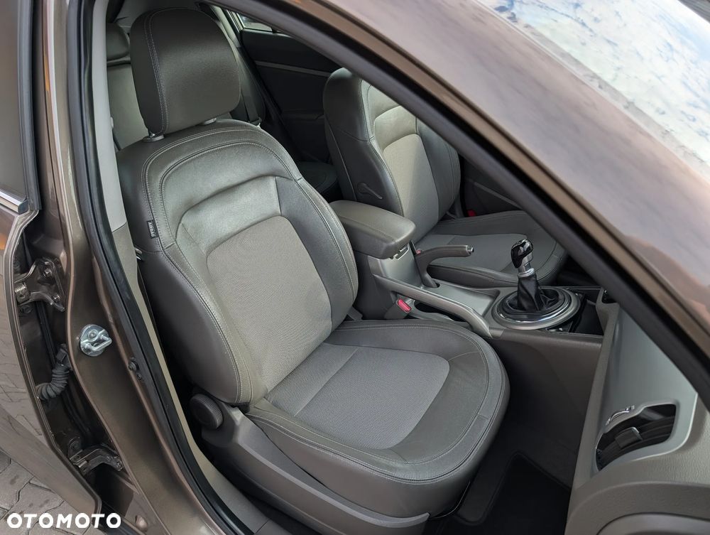 Kia Sportage 1.6 GDI Business Line L 2WD - 35