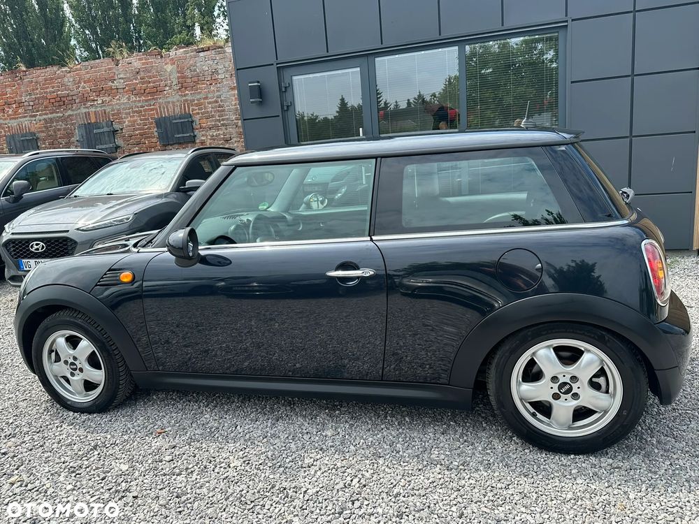 MINI ONE Standard - 8
