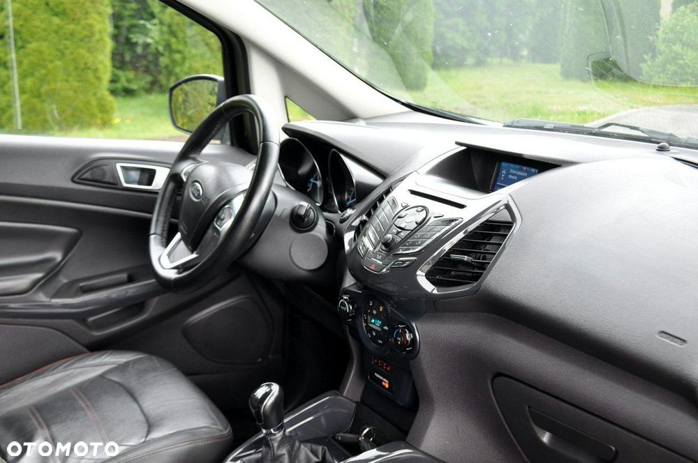 Ford EcoSport - 18