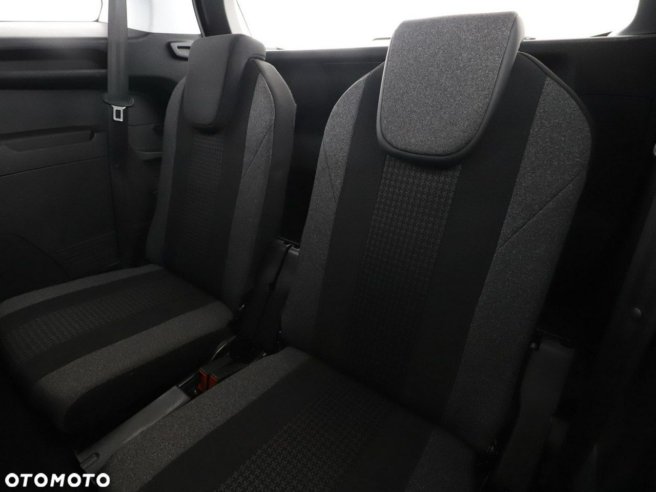 Peugeot 5008 1.2 PureTech Active S&S EAT8 - 38