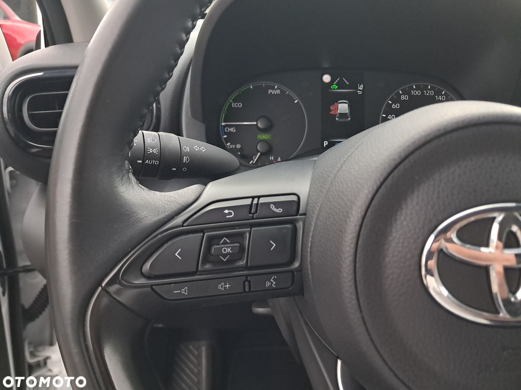 Toyota Yaris Hybrid 1.5 Comfort - 23