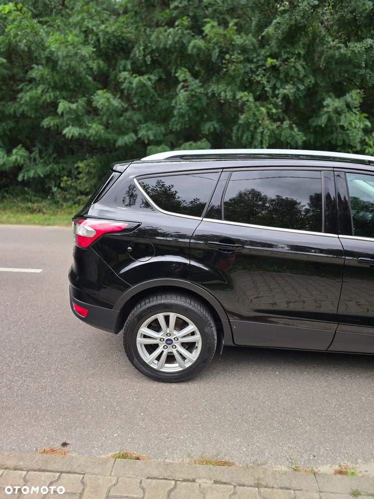 Ford Kuga 1.5 EcoBoost 2x4 Titanium - 15