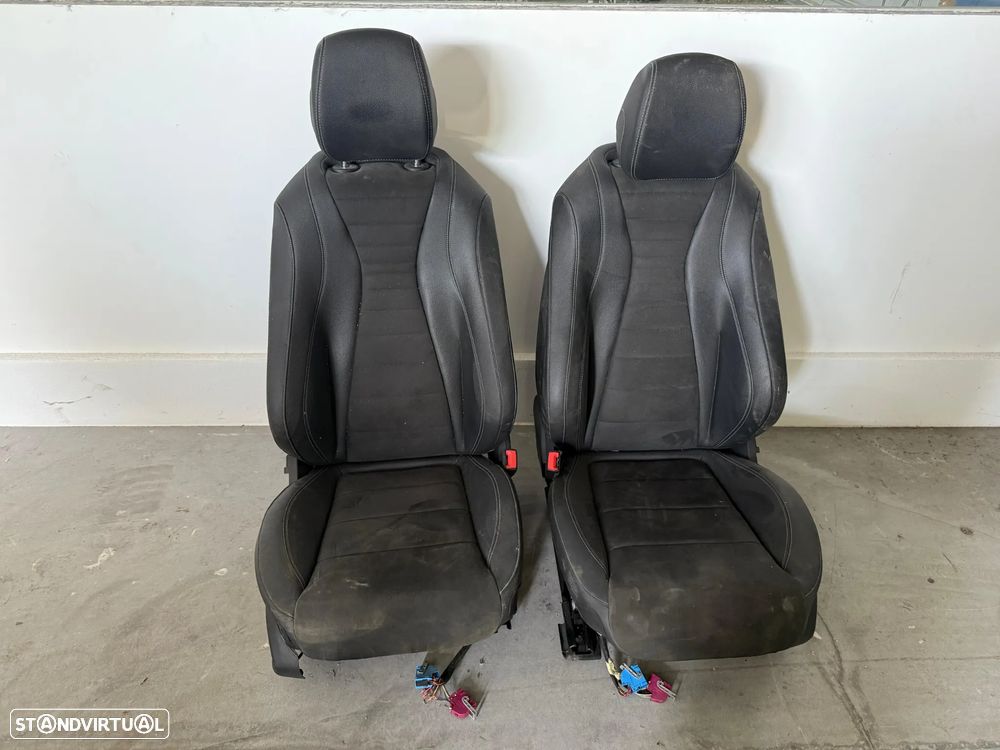 Bancos Frontais e Traseiros Mercedes W213 Ano 2020 - 2