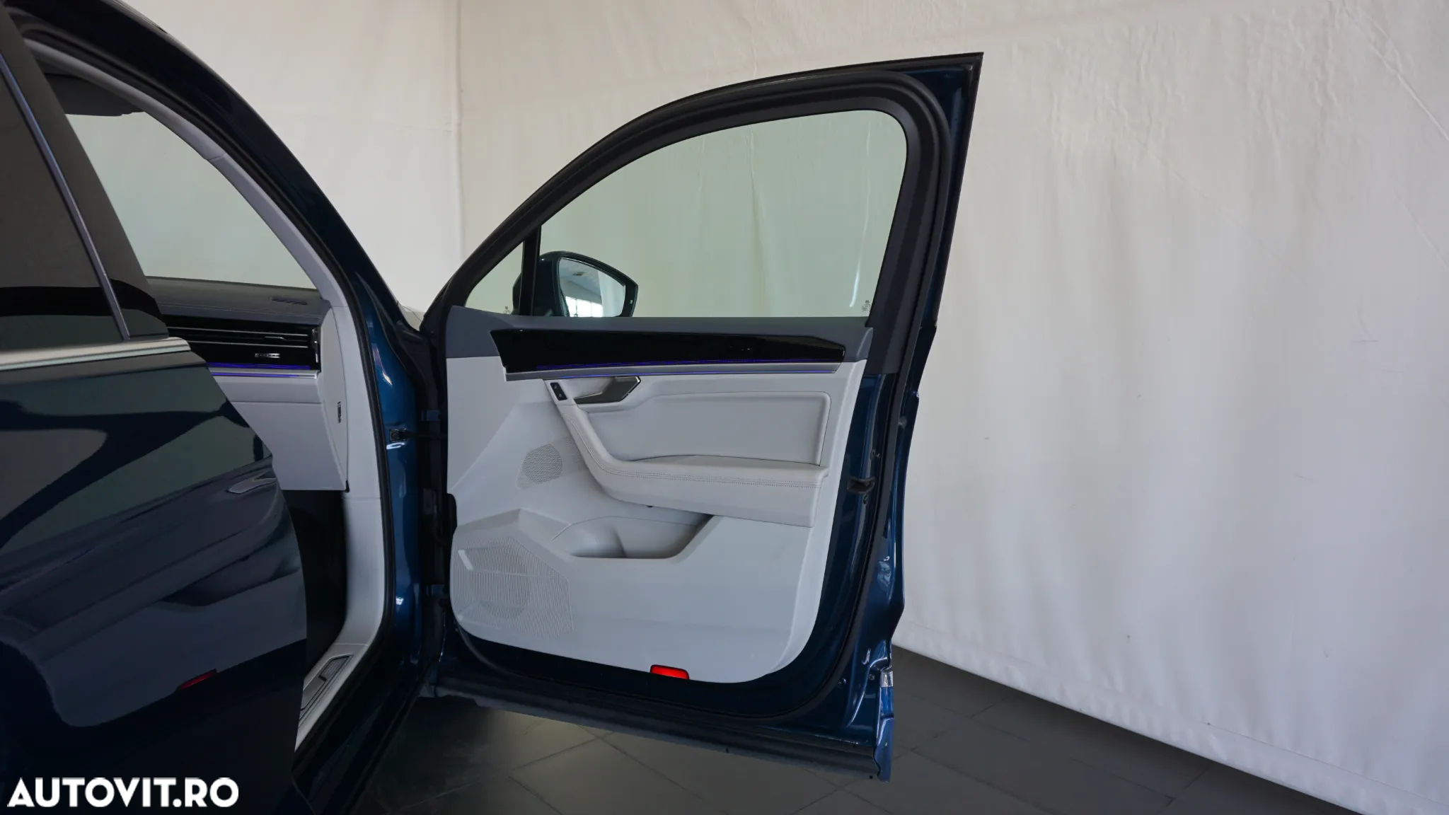 Volkswagen Touareg V6 TDI Elegance - 33