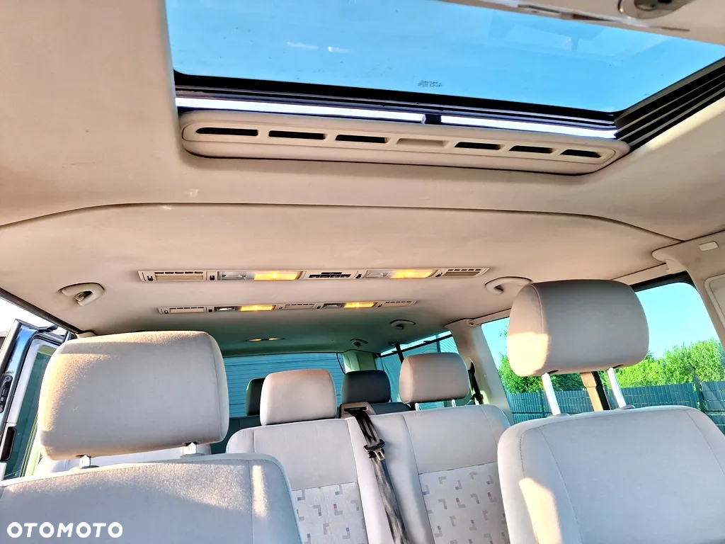 Volkswagen Caravelle TDI L2 Comfortline - 9