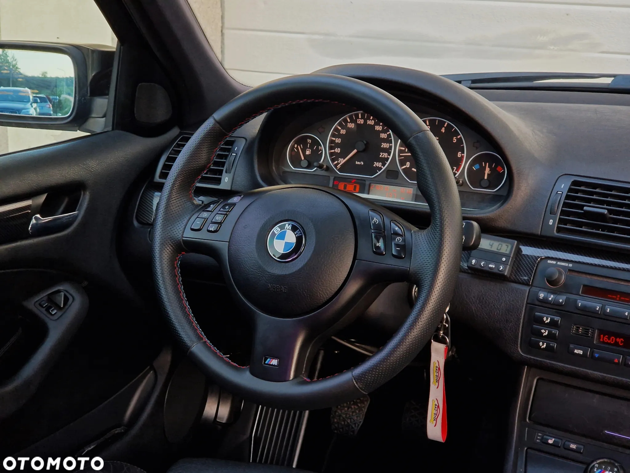 BMW Seria 3 330i - 27