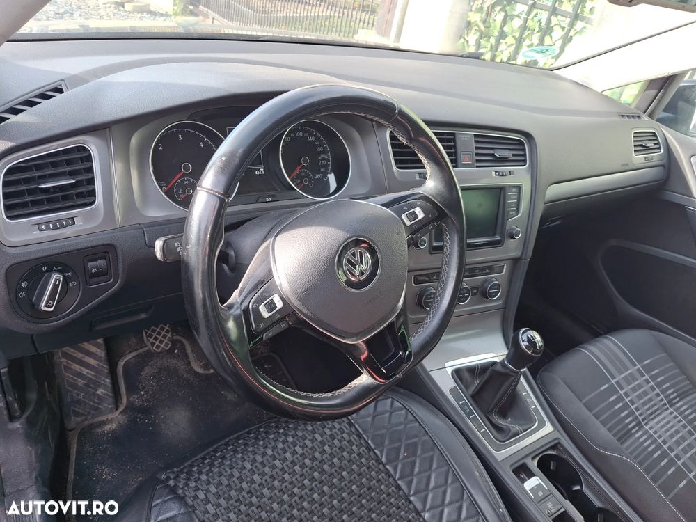 Volkswagen Golf 2.0 TDI 4Motion BlueMotion Technology Lounge - 4