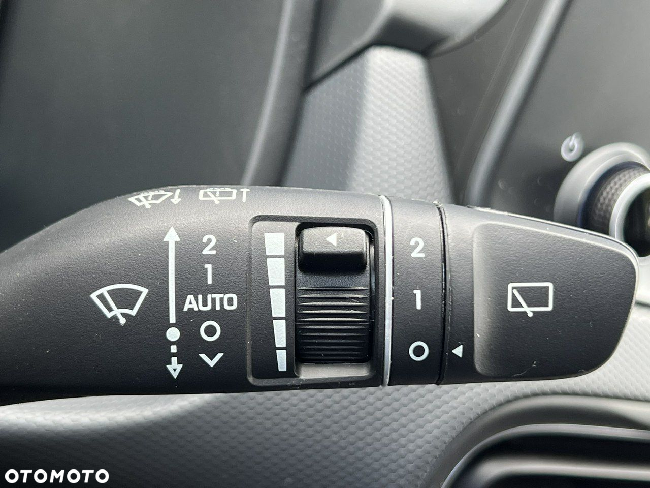 Hyundai Kona - 14