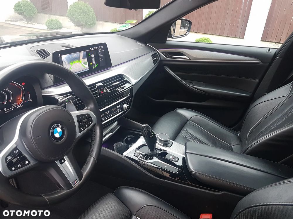 BMW Seria 5 520d M Sport sport - 17