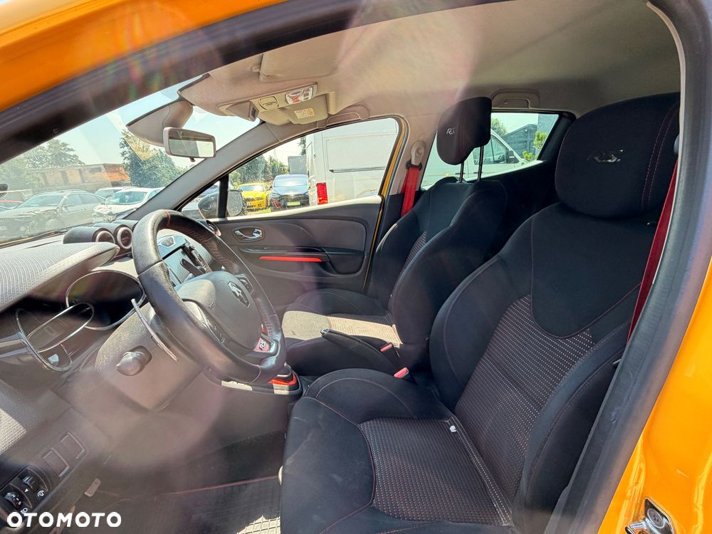 Renault Clio TCe 200 EDC Sport R.S - 23