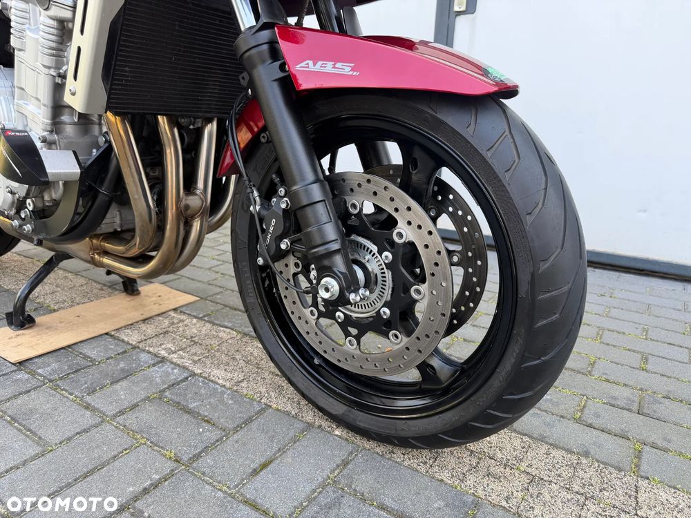 Suzuki Bandit - 25