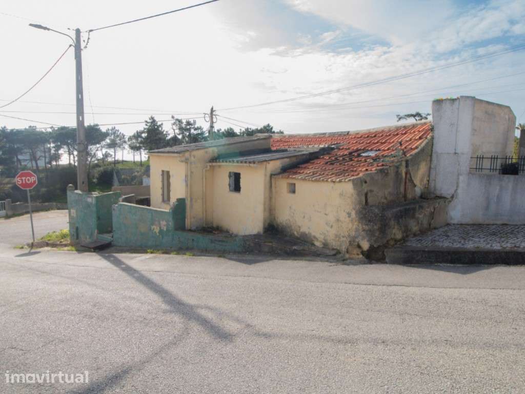 Moradia T3 em fase reconstrução. - Grande imagem: 3/13