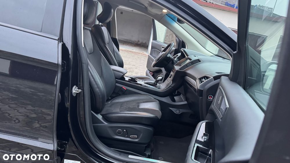 Ford Edge - 24