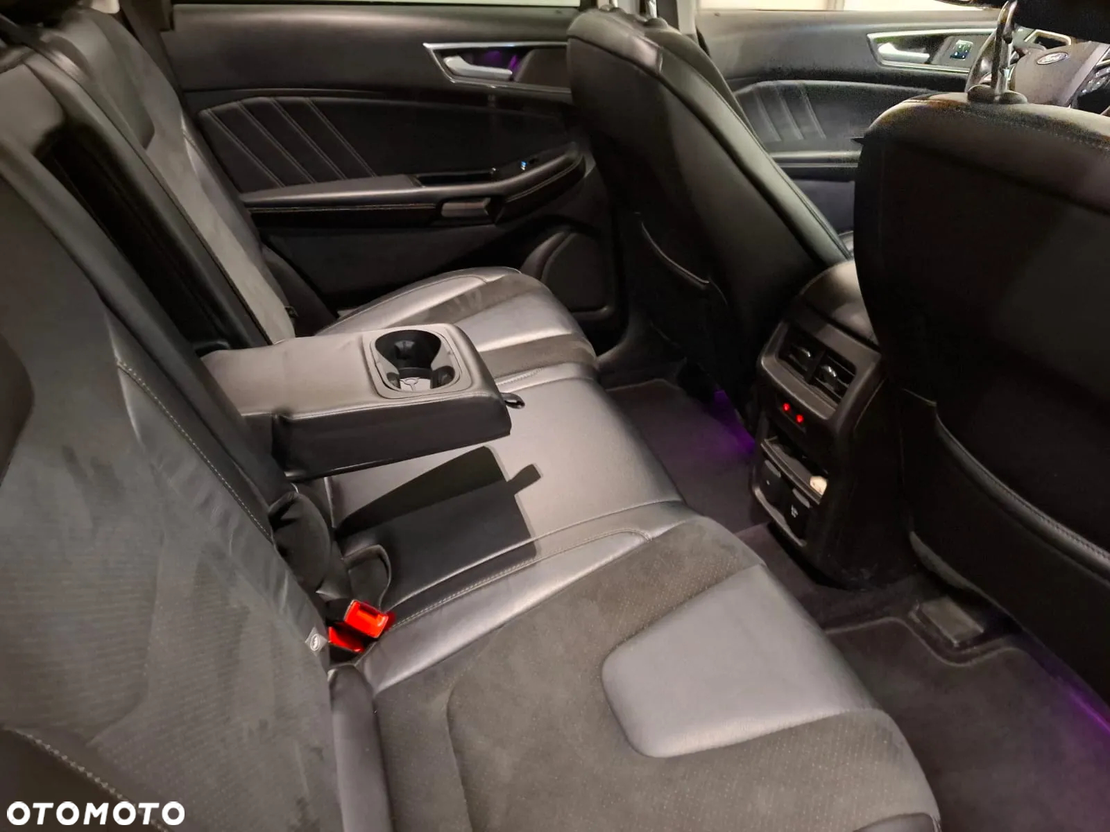 Ford Edge - 14