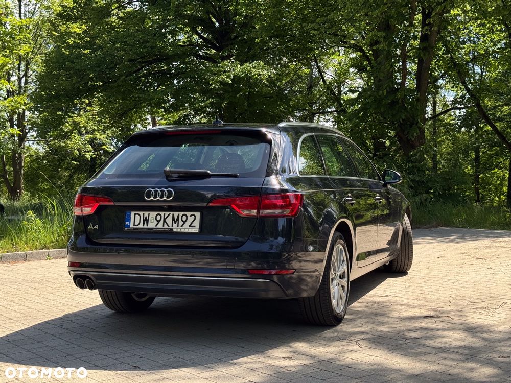 Audi A4 Avant 2.0 TDI S tronic - 5