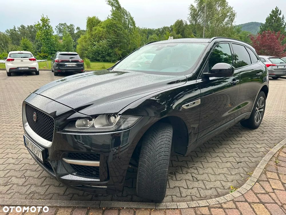 Jaguar F-Pace 2.0 i4D AWD R-Sport - 2